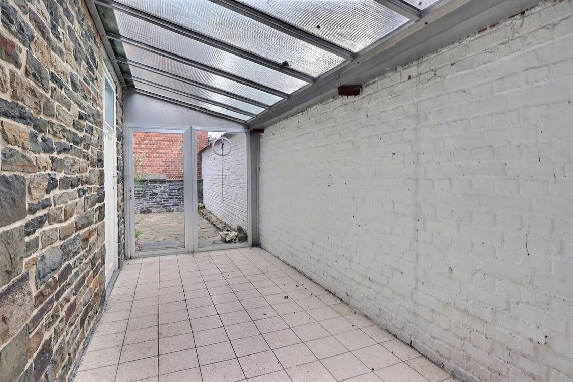 Villa/maison/ferme à PROFONDEVILLE (2 chambres)