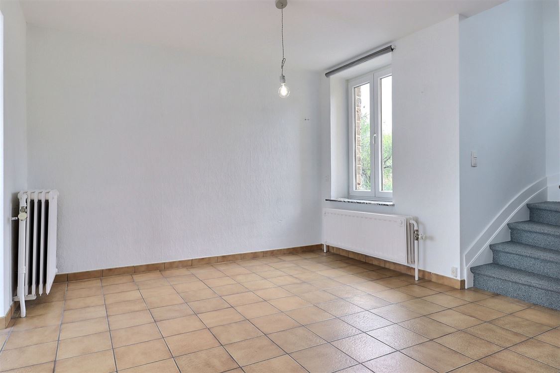 Villa/maison/ferme à PROFONDEVILLE (2 chambres)
