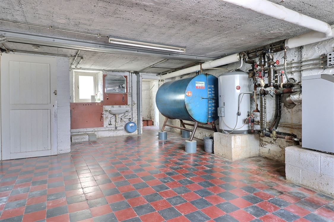 Villa/maison/ferme à PROFONDEVILLE (2 chambres)