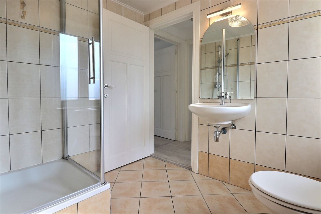 Villa/maison/ferme à PROFONDEVILLE (2 chambres)