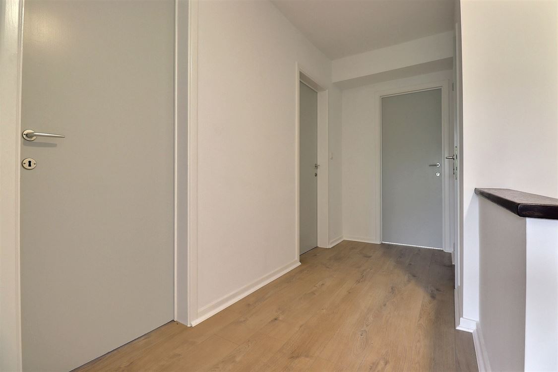 Villa/maison/ferme à Lesve (3 chambres)