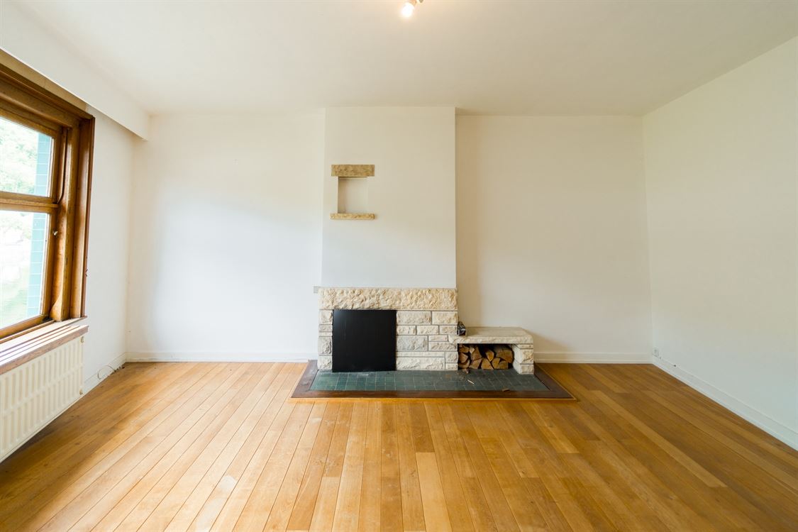 Villa/maison/ferme à JAMBES (2 chambres)
