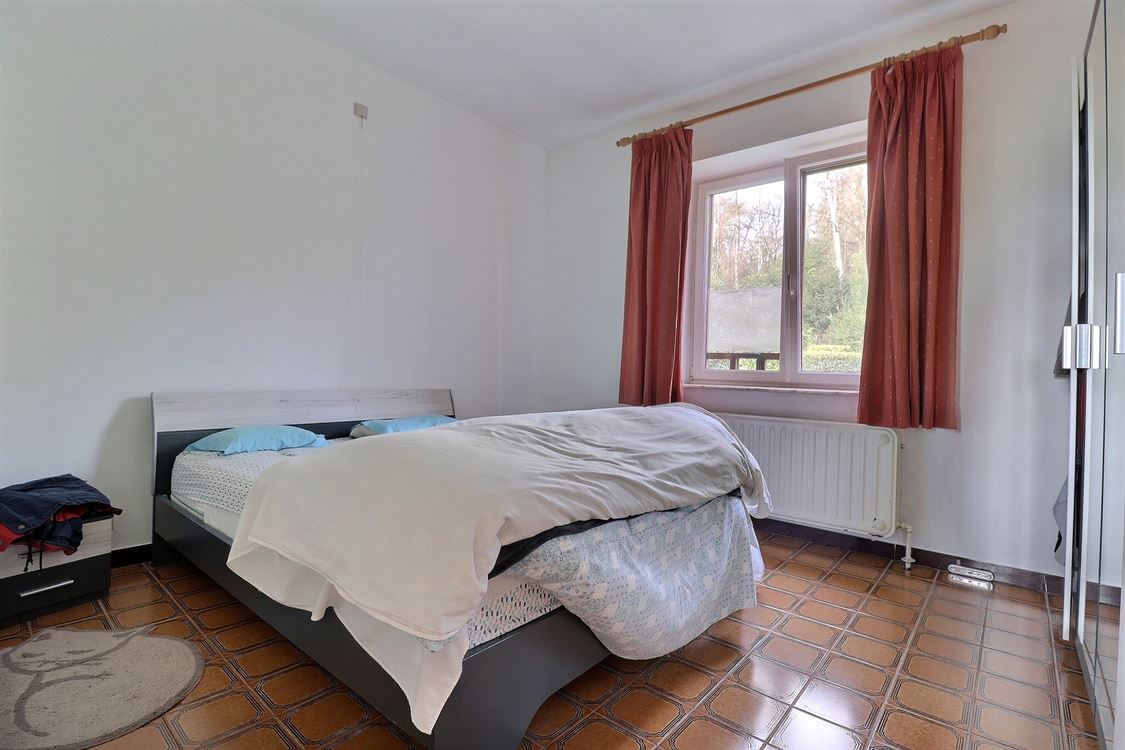 Villa/maison/ferme à MALONNE (6 chambres)