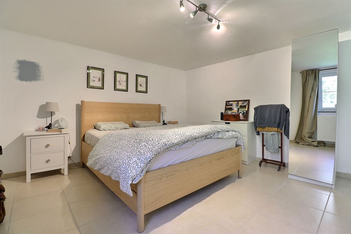 Villa/maison/ferme à MALONNE (6 chambres)