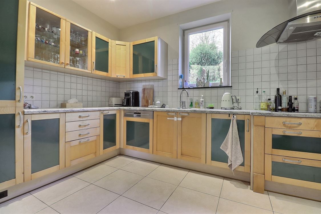 Villa/maison/ferme à MALONNE (6 chambres)