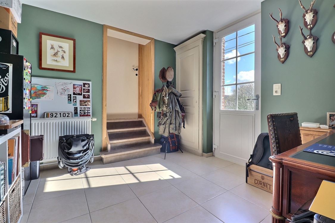 Villa/maison/ferme à MALONNE (6 chambres)
