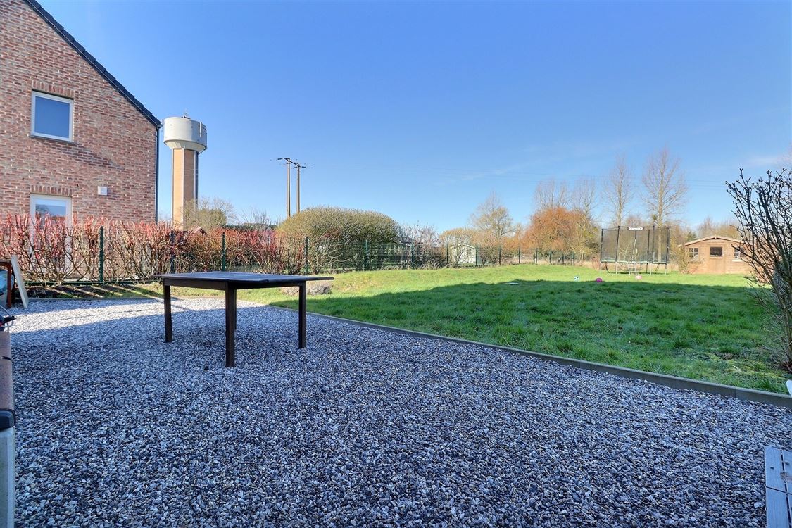 Villa/maison/ferme à Bois-De-Villers (3 chambres)