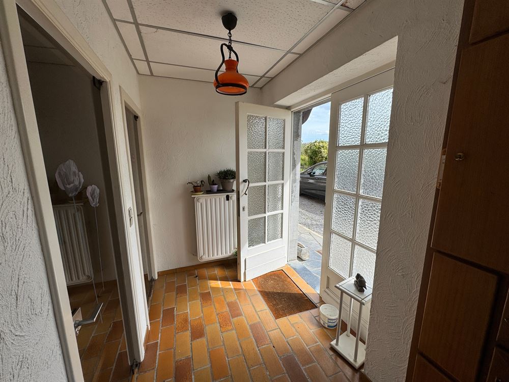 Villa/maison/ferme à MALONNE (6 chambres)