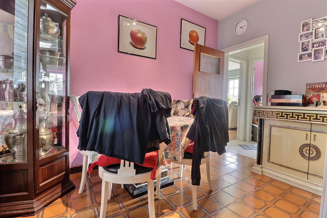 Villa/maison/ferme à MALONNE (6 chambres)