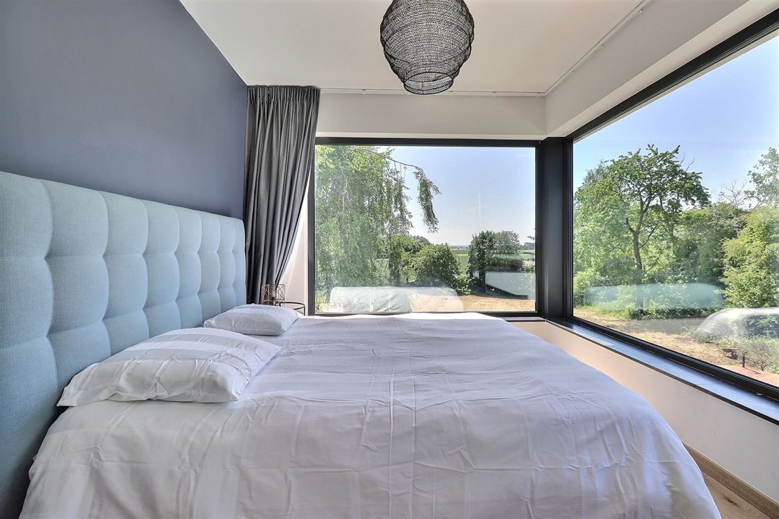 Villa/maison/ferme à CORROY-LE-CHÂTEAU (4 chambres)
