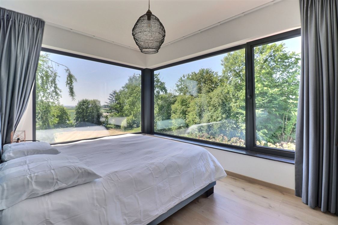 Villa/maison/ferme à CORROY-LE-CHÂTEAU (4 chambres)