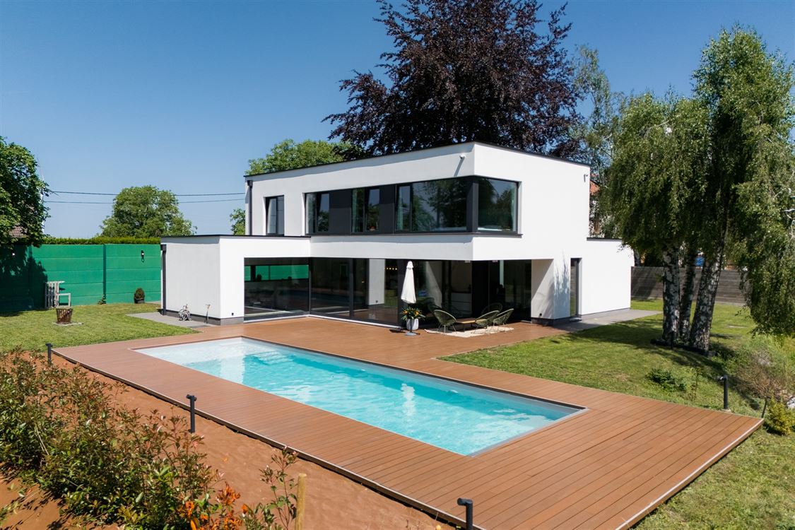 Villa/maison/ferme à CORROY-LE-CHÂTEAU (4 chambres)