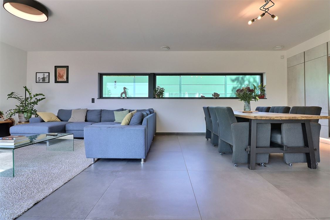 Villa/maison/ferme à CORROY-LE-CHÂTEAU (4 chambres)