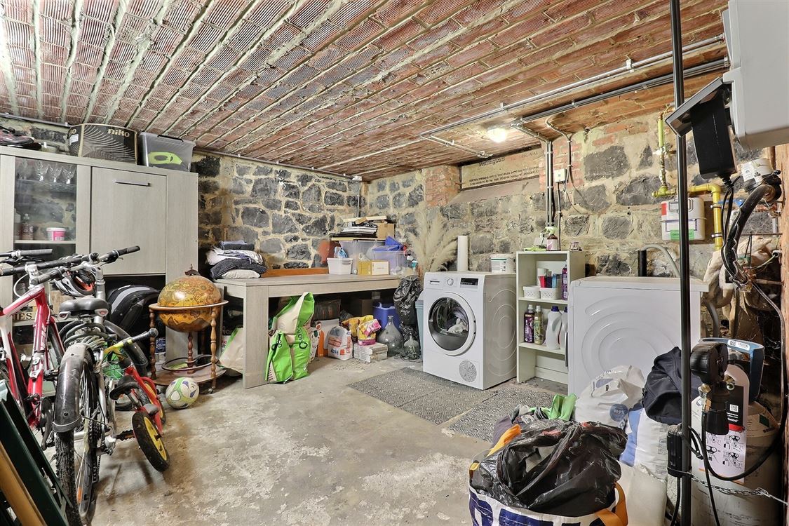 Villa/maison/ferme à Namur (4 chambres)