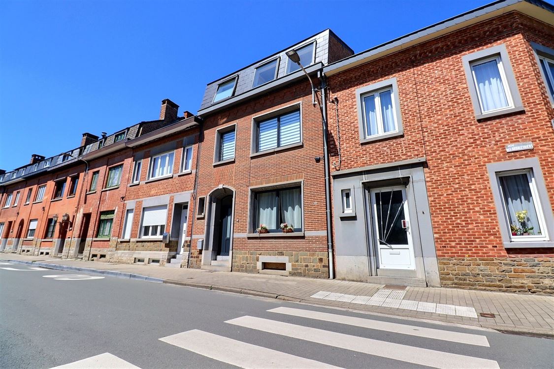 Villa/maison/ferme à Namur (4 chambres)