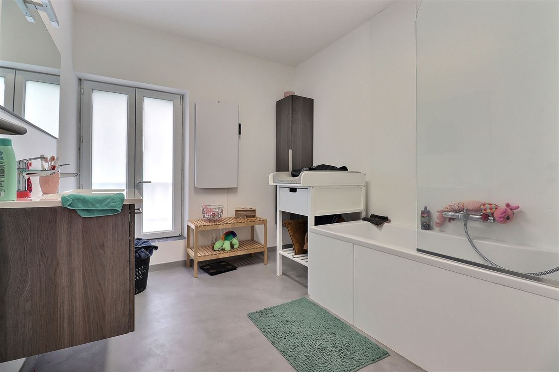 Villa/maison/ferme à PROFONDEVILLE (3 chambres)