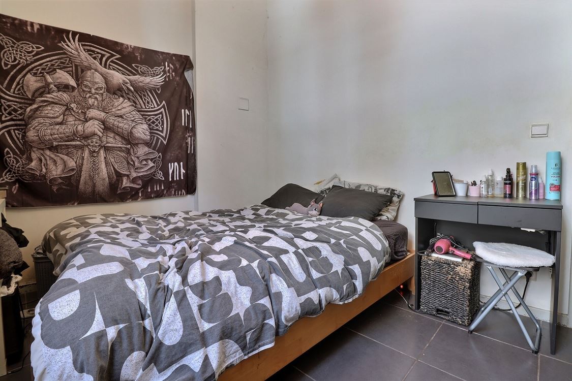 Villa/maison/ferme à JAMBES (2 chambres)