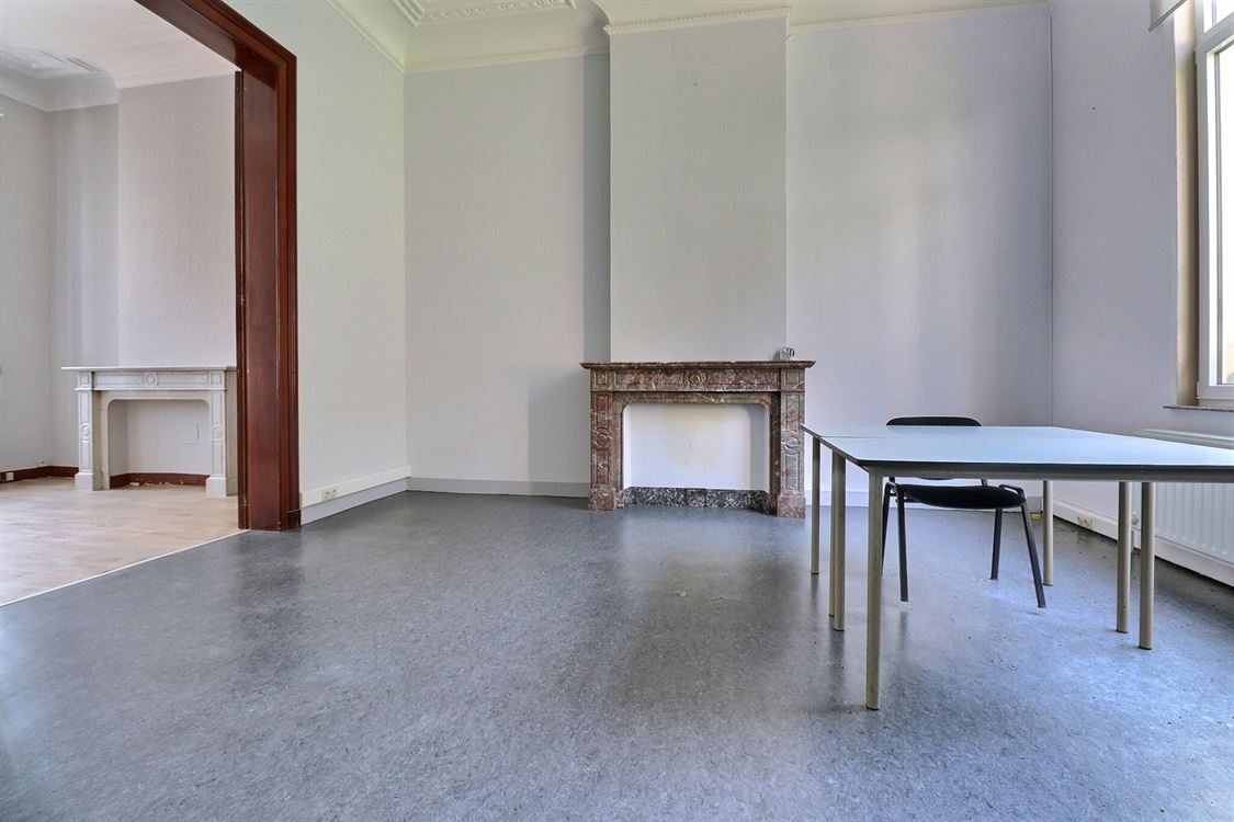 Local commercial à NAMUR (0 chambre)