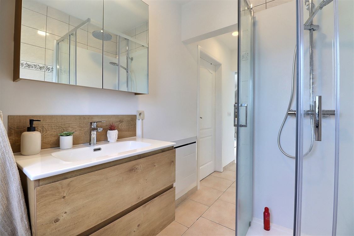 Appartement à MALONNE (1 chambre)