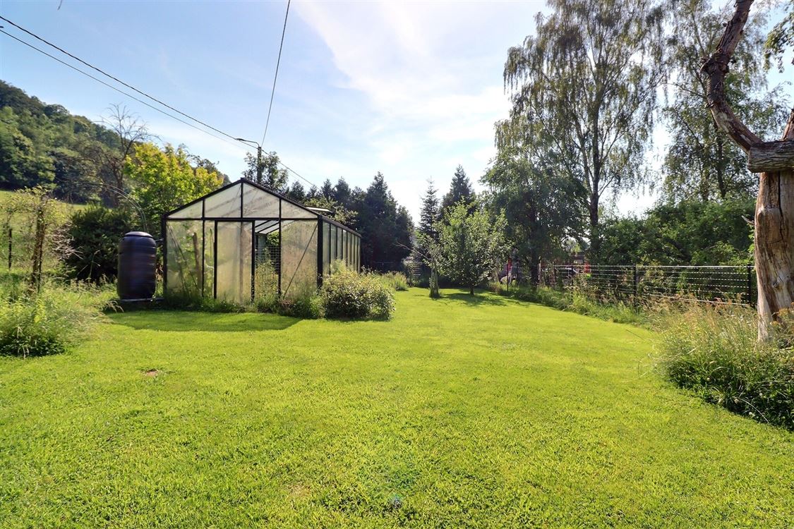 Villa/maison/ferme à FURNAUX (5 chambres)