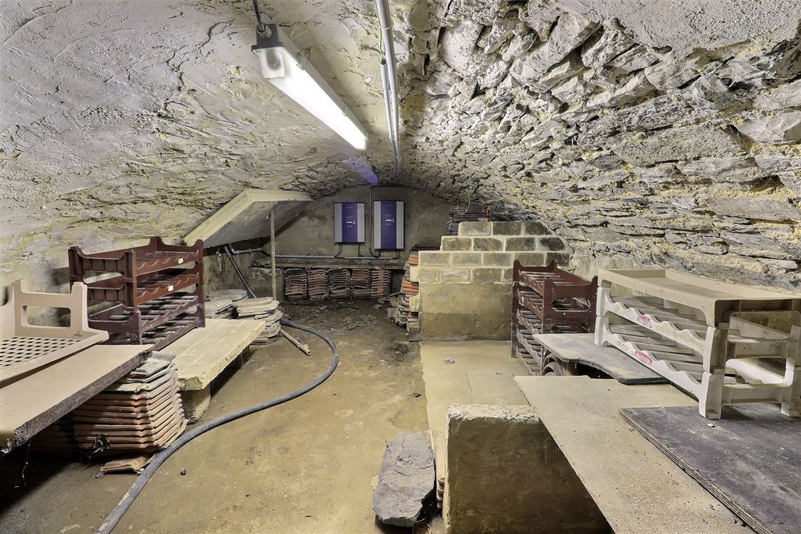 Villa/maison/ferme à FURNAUX (5 chambres)