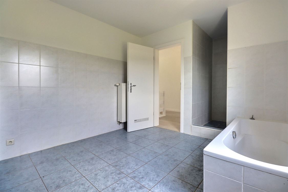 Villa/maison/ferme à WEPION (3 chambres)