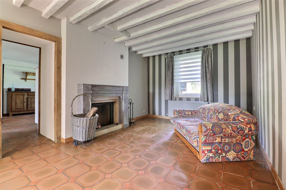 Villa/maison/ferme à FURNAUX (5 chambres)
