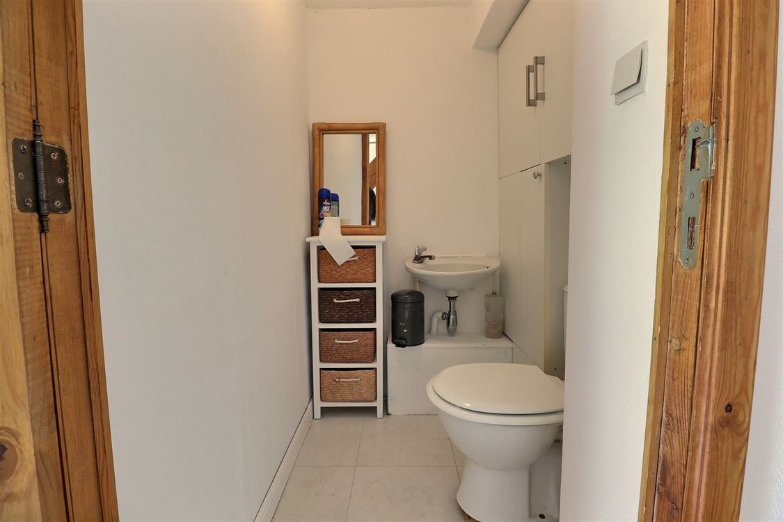 Villa/maison/ferme à FURNAUX (5 chambres)