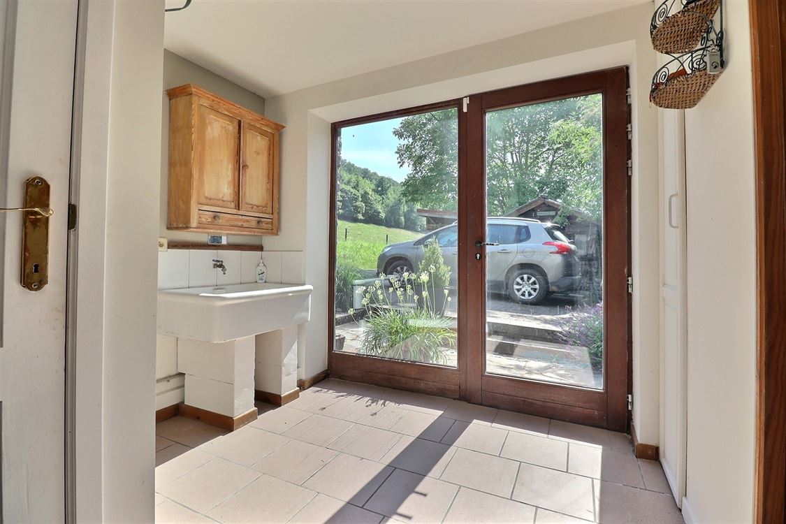 Villa/maison/ferme à FURNAUX (5 chambres)