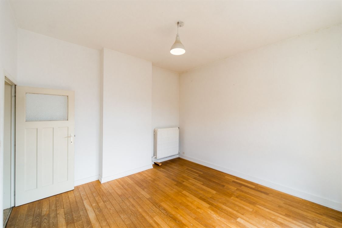 Immeuble de rapport à JAMBES (4 chambres)