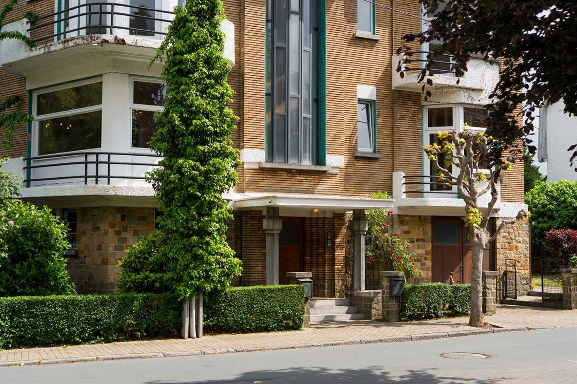 Immeuble de rapport à JAMBES (4 chambres)