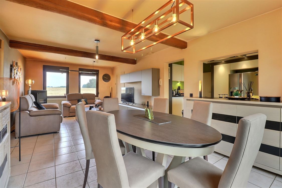 Villa/maison/ferme à BOSSIÈRE (4 chambres)