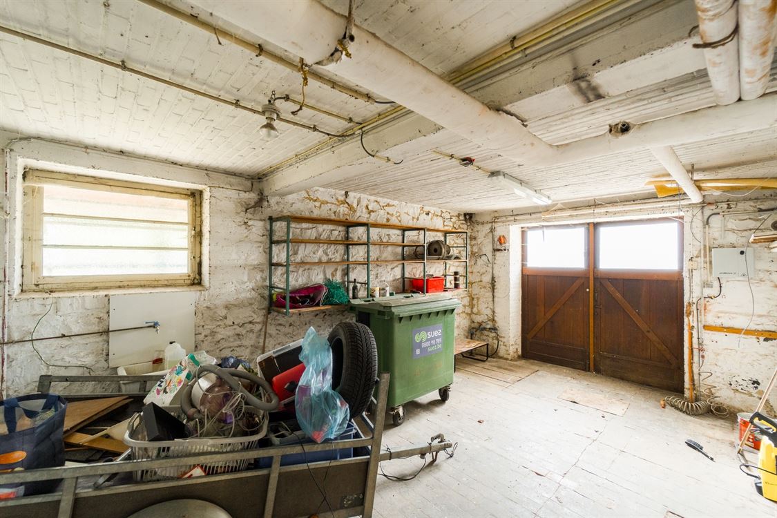 Immeuble de rapport à JAMBES (4 chambres)