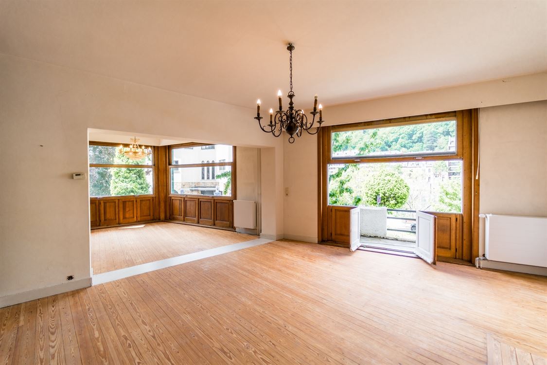Immeuble de rapport à JAMBES (4 chambres)