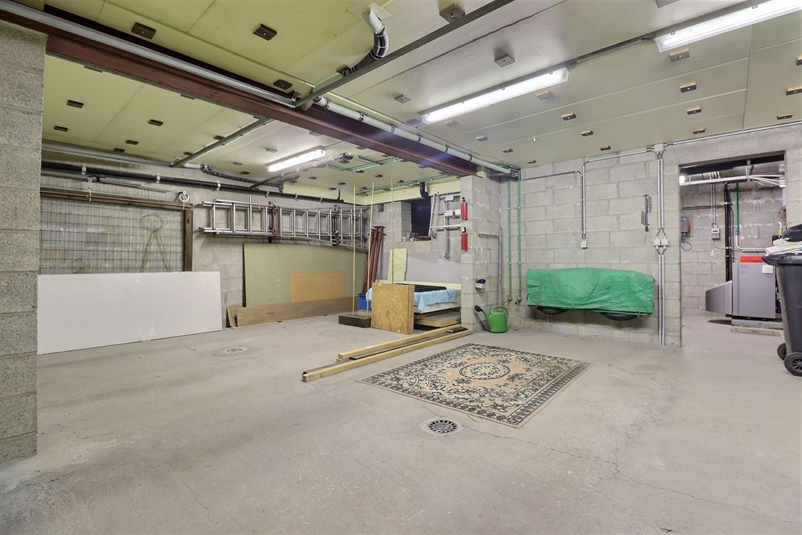 Villa/maison/ferme à BOSSIÈRE (4 chambres)
