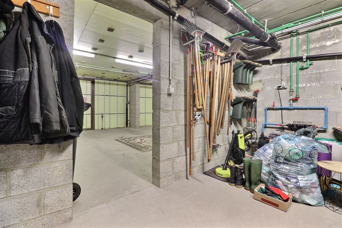 Villa/maison/ferme à BOSSIÈRE (4 chambres)