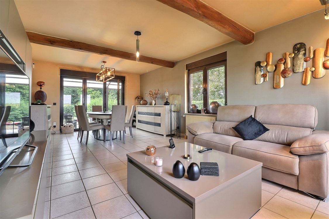 Villa/maison/ferme à BOSSIÈRE (4 chambres)