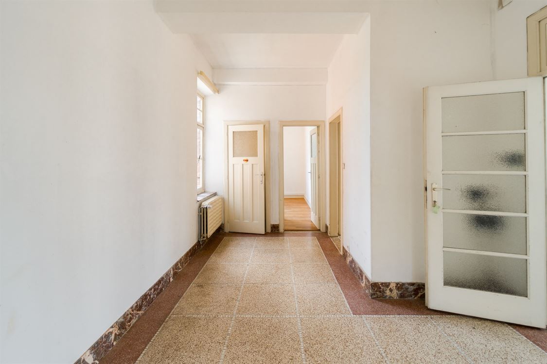 Immeuble de rapport à JAMBES (4 chambres)