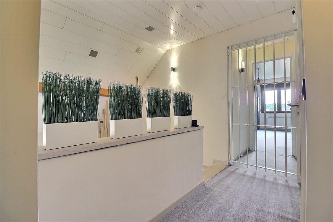 Villa/maison/ferme à BOSSIÈRE (4 chambres)