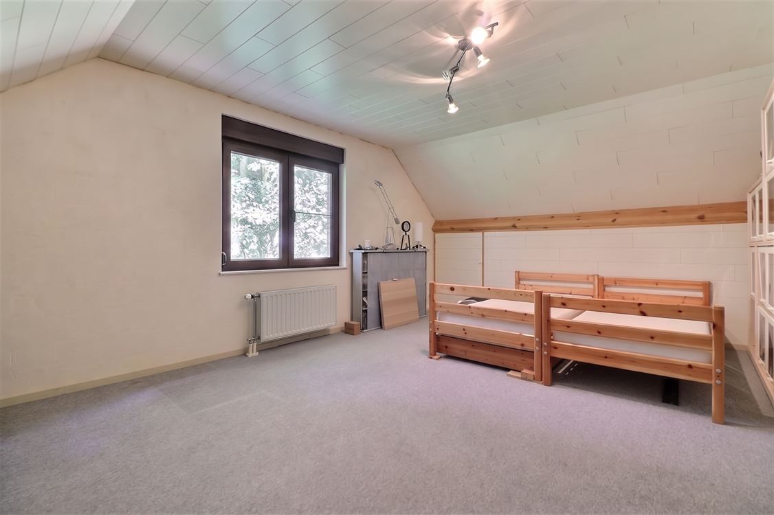 Villa/maison/ferme à BOSSIÈRE (4 chambres)