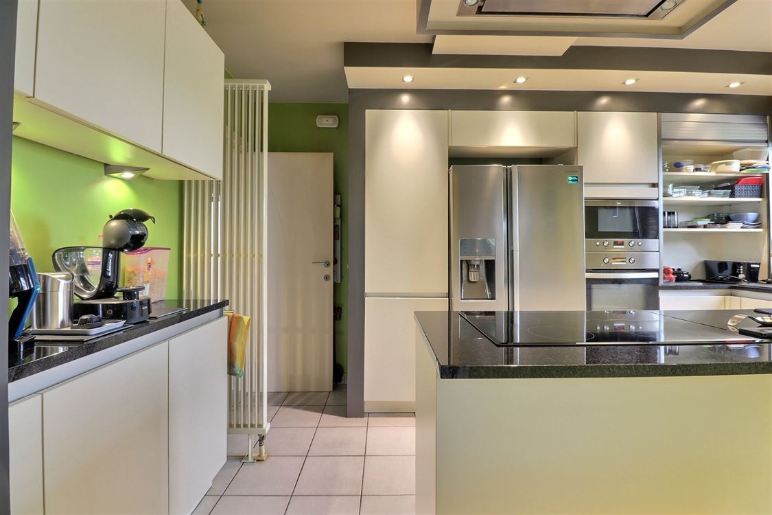 Villa/maison/ferme à BOSSIÈRE (4 chambres)