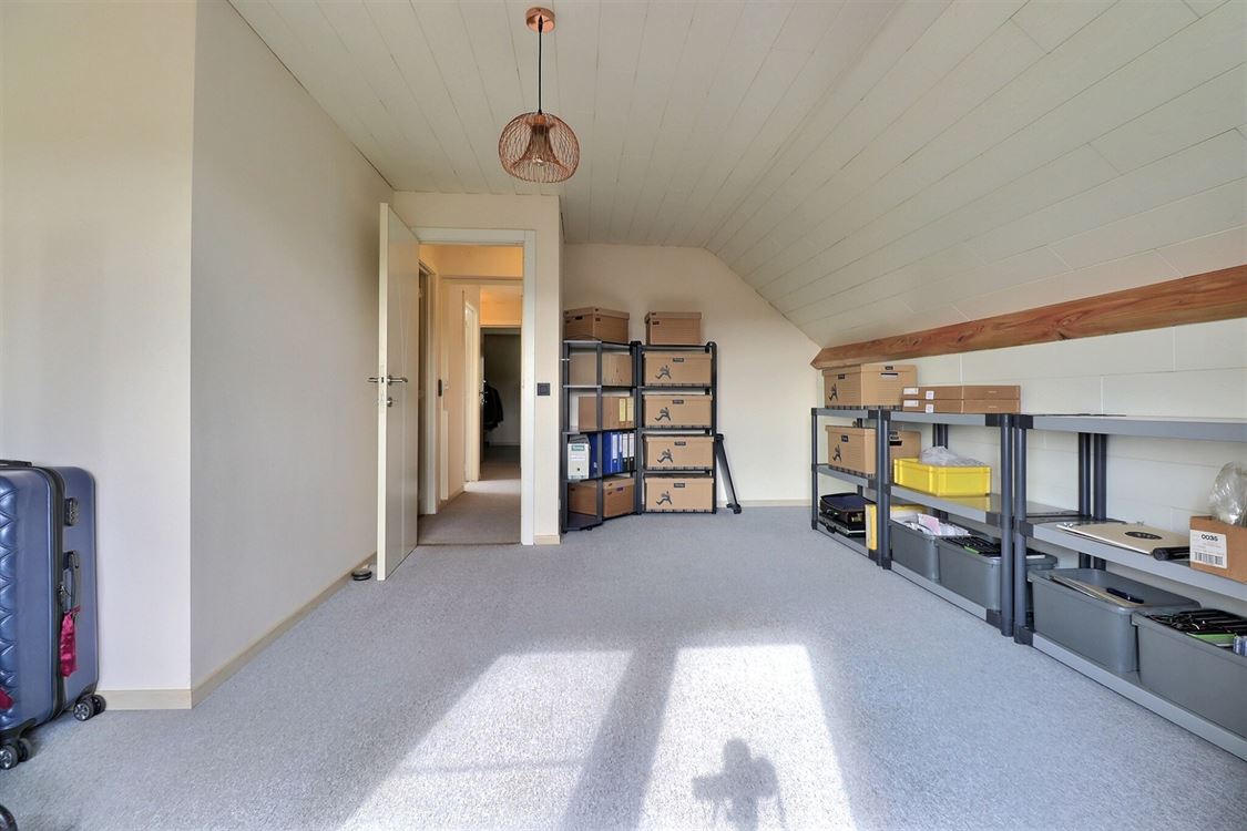 Villa/maison/ferme à BOSSIÈRE (4 chambres)