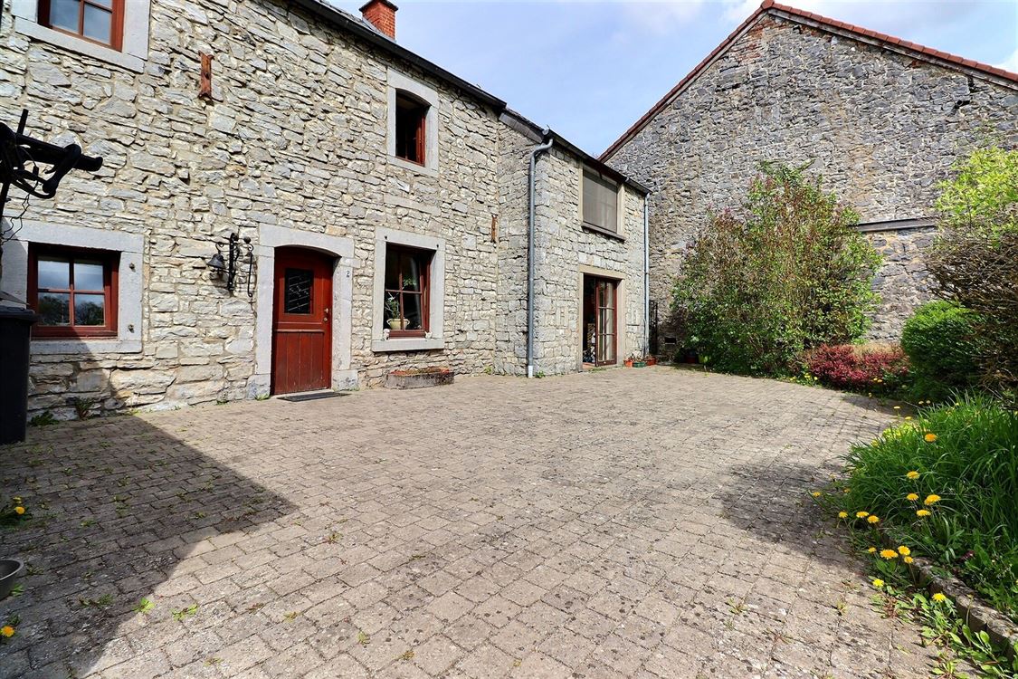 Villa/maison/ferme à FURNAUX (3 chambres)