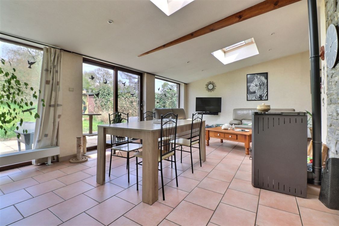 Villa/maison/ferme à FURNAUX (3 chambres)