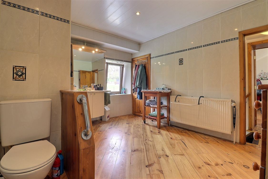 Villa/maison/ferme à FURNAUX (3 chambres)