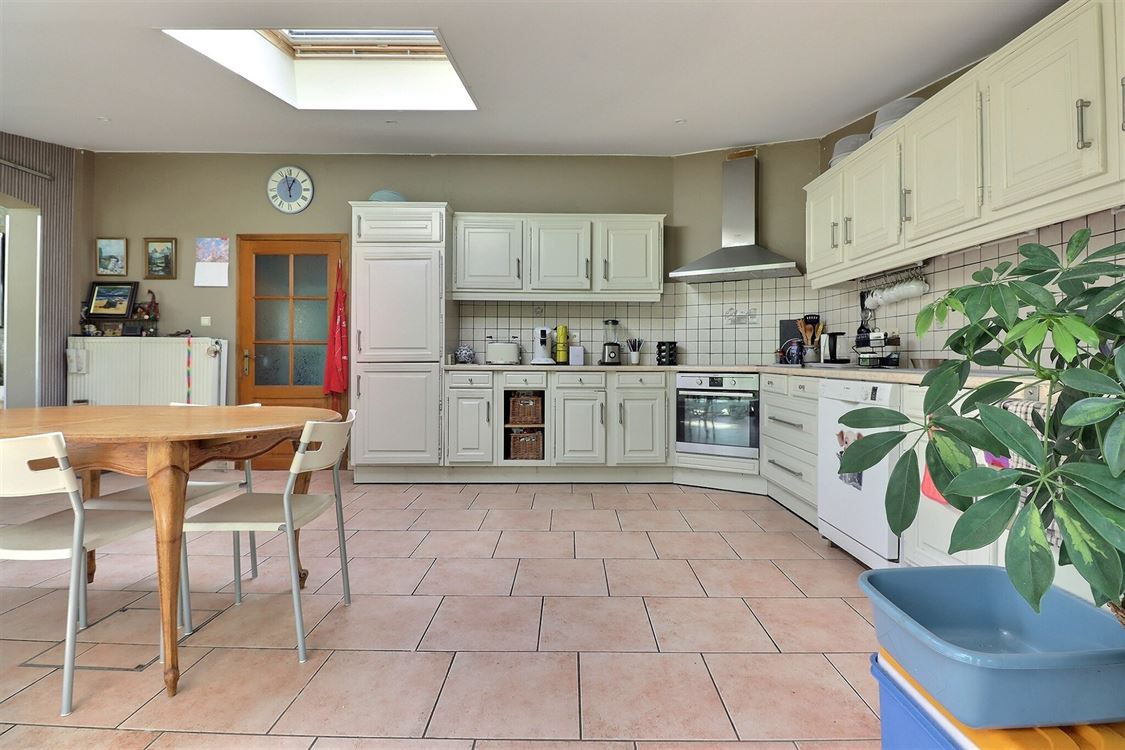 Villa/maison/ferme à FURNAUX (3 chambres)