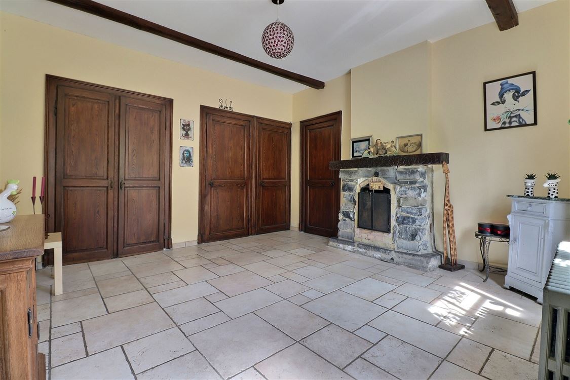 Villa/maison/ferme à FURNAUX (3 chambres)