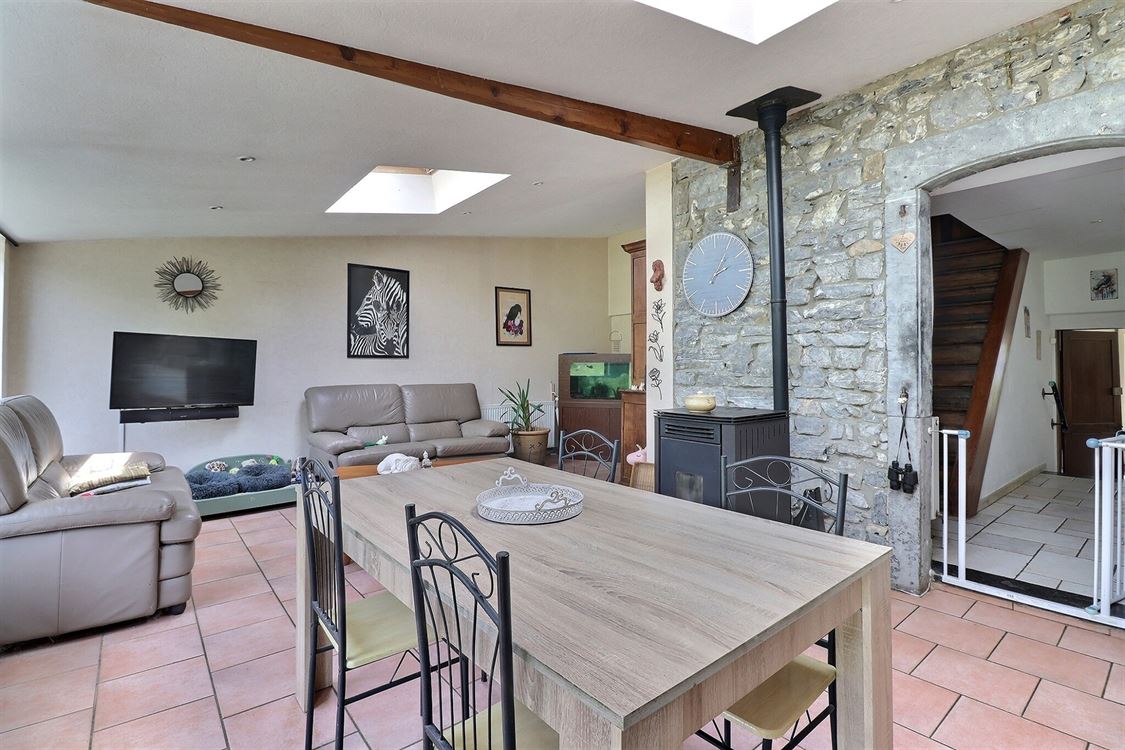 Villa/maison/ferme à FURNAUX (3 chambres)