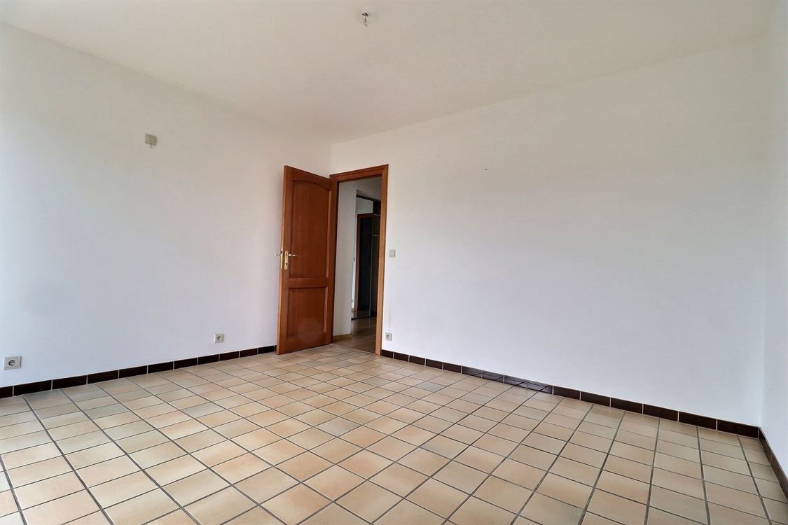 Appartement à JAMBES (2 chambres)