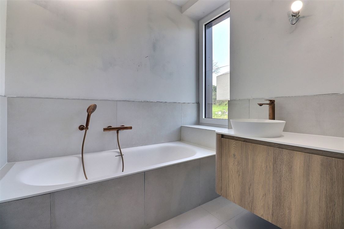 Villa/maison/ferme à ANDENNE (4 chambres)